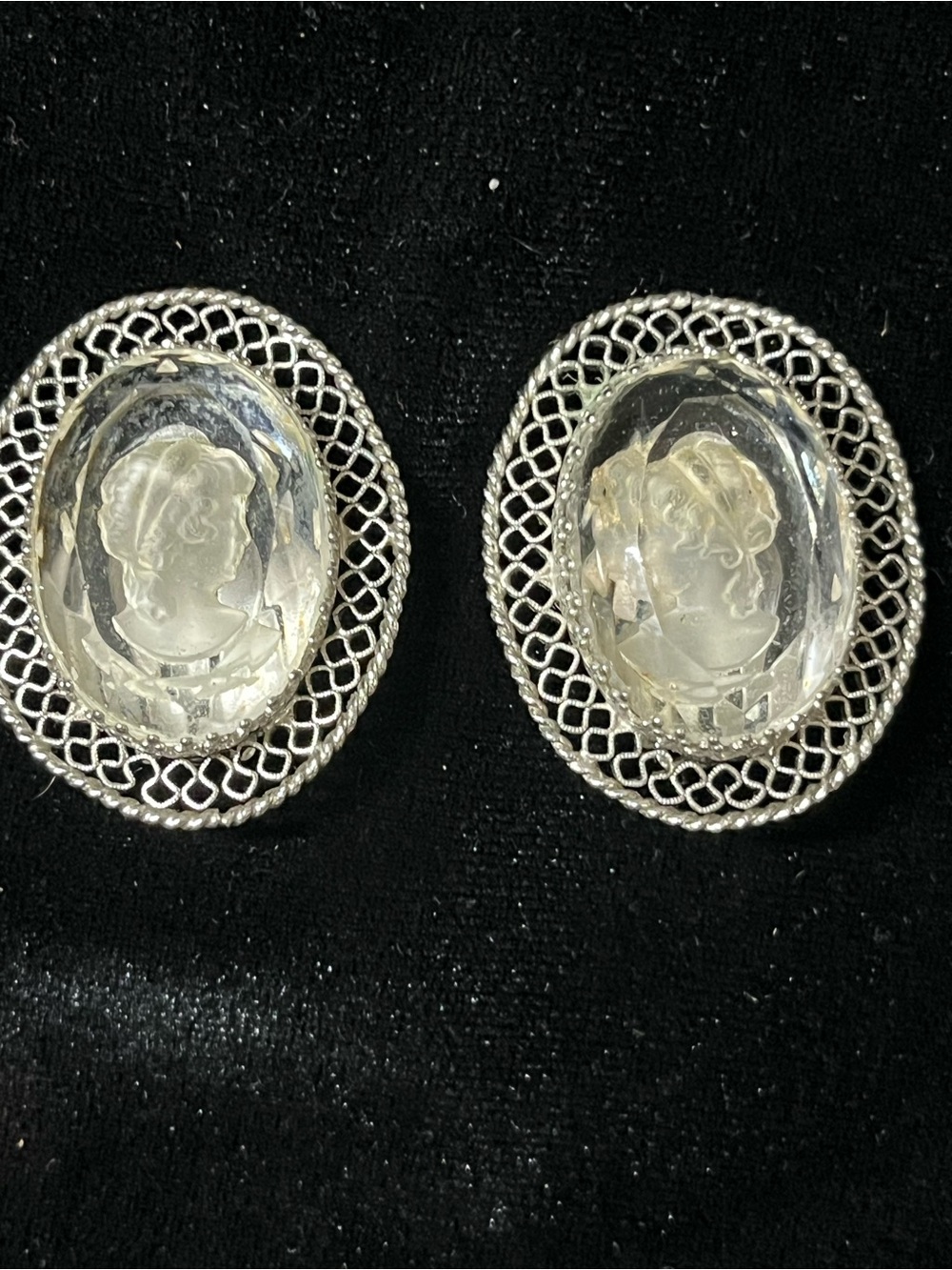 Whiting & Davis Intaglio Glass Cameo Clip-On Earrings 1.25” 1812